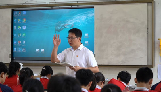 教育領路人——貴港市“名校長”系列訪談之曾智個人簡介